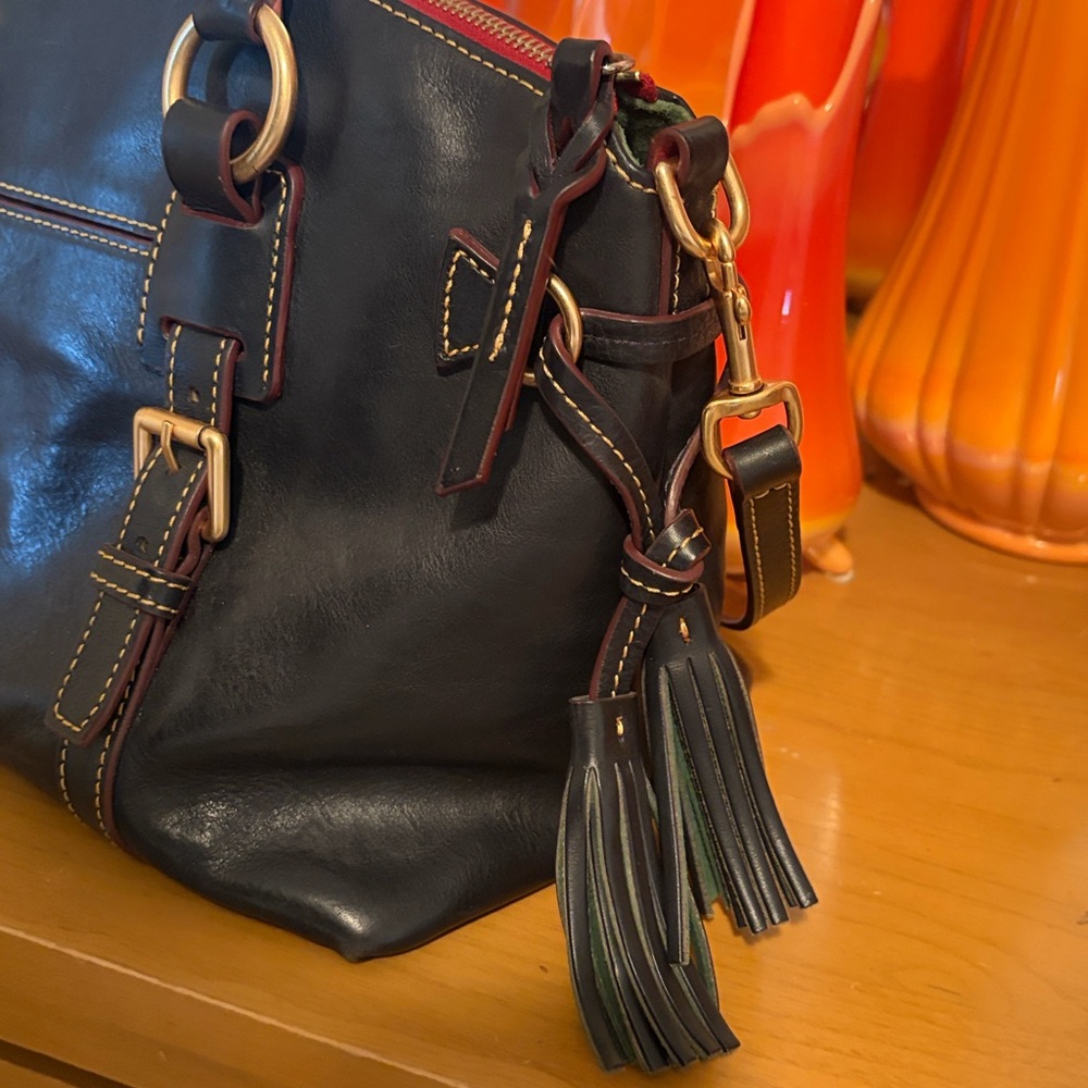 Dooney & Bourke Black Leather Satchel Bag Excellent Condition - Picture 4 of 10